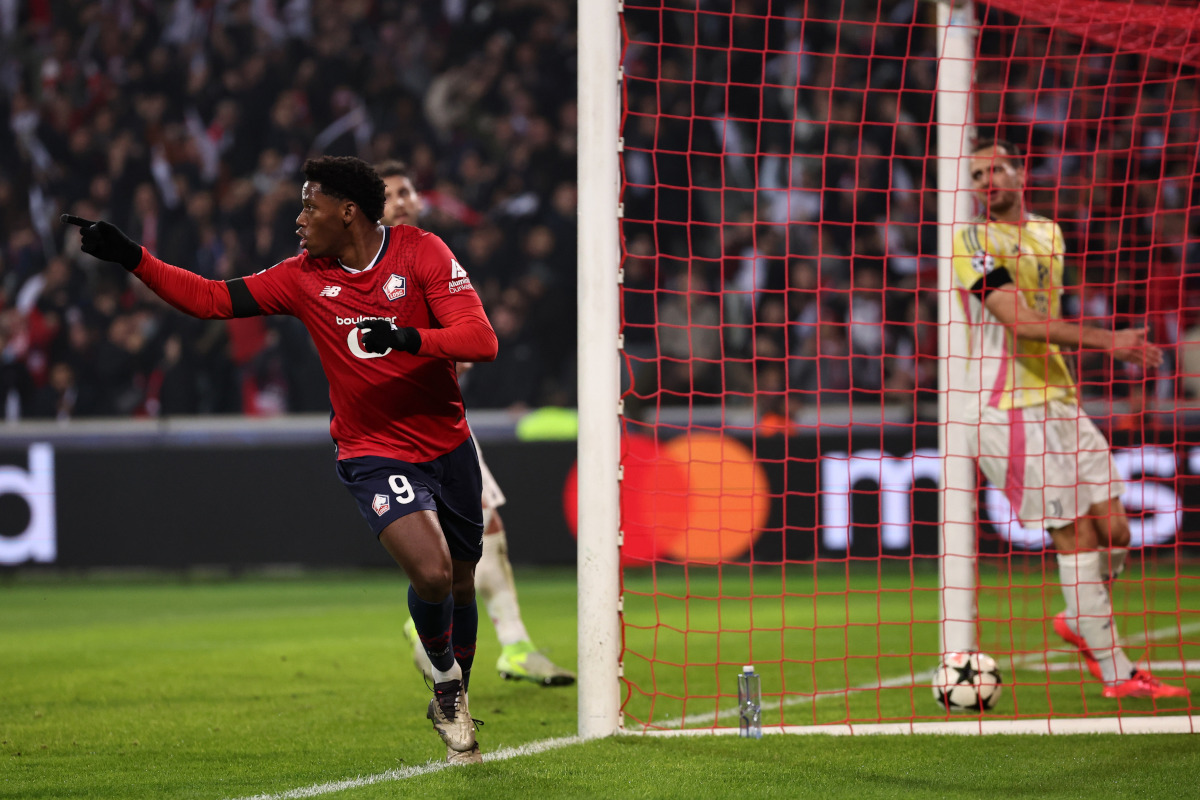 epa11703714 Jonathan David of Lille celebrates after scoring a goal during the UEFA Champions League league phase match between Lille OSC and Juventus FC, in Lille, France, 05 November 2024. EPA-EFE/CHRISTOPHE PETIT TESSON