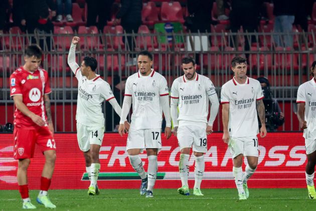 epa11698039 AC Milan's midfielder Tijjani Rejjnders (L) celebrates scoring during the Italian Serie A soccer match between AC Monza and AC Milan at U-Power Stadium in Monza, Italy, 02 November 2024. EPA-EFE/ROBERTO BREGANI