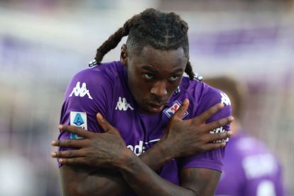 FLORENCE, ITALY - NOVEMBER 10: Moise Kean of ACF Fiorentina celebrates after scoring a goal during the Serie A match between Fiorentina and Verona at Stadio Artemio Franchi on November 10, 2024 in Florence, Italy. (Photo by Gabriele Maltinti/Getty Images)