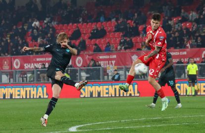 epa11713505 SS Lazio's Nicolo Rovella in action during the Italian Serie A soccer match between AC Monza and SS Lazio, in Monza, Italy, 10 November 2024. EPA-EFE/ROBERTO BREGANI