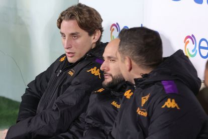 FLORENCE, ITALY - DECEMBER 23: Edoardo Bove of ACF Fiorentina looks on during the Serie A match between Fiorentina and Udinese at Stadio Artemio Franchi on December 23, 2024 in Florence, Italy. (Photo by Gabriele Maltinti/Getty Images)