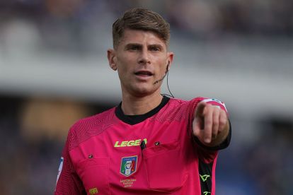 EMPOLI, ITALY - MARCH 11: Francesco Cosso referee gestures during the Serie A match between Empoli FC and Udinese Calcio at Stadio Carlo Castellani on March 11, 2023 in Empoli, Italy.  (Photo by Gabriele Maltinti/Getty Images)