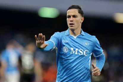 NAPLES, ITALY - DECEMBER 29: Giacomo Raspadori of Napoli during the Serie A match between Napoli and Venezia at Stadio Diego Armando Maradona on December 29, 2024 in Naples, Italy. (Photo by Francesco Pecoraro/Getty Images)