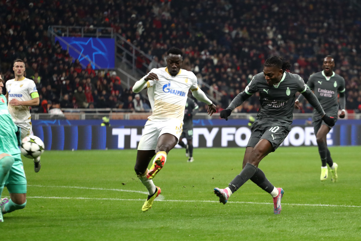 MILAN, ITALY - DECEMBER 11: Rafael Leao of AC Milan scores his team's first goal during the UEFA Champions League 2024/25 League Phase MD6 match between AC Milan and FK Crvena Zvezda at Stadio San Siro on December 11, 2024 in Milan, Italy. (Photo by Marco Luzzani/Getty Images)