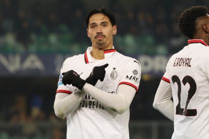 epa11787702 Milan's Tijjani Reijnders poses after scoring the 0-1 goal during the Italian Serie A soccer match between Hellas Verona and AC Milan, in Verona, Italy, 20 December 2024. EPA-EFE/FILIPPO VENEZIA