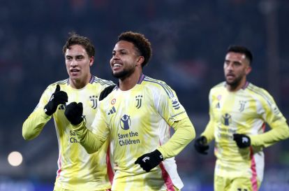 MONZA, ITALY - DECEMBER 22: Weston McKennie of Juventus celebrates with teammate Kenan Yildiz after scoring his team's first goal during the Serie A match between Monza and Juventus at U-Power Stadium on December 22, 2024 in Monza, Italy. (Photo by Marco Luzzani/Getty Images)