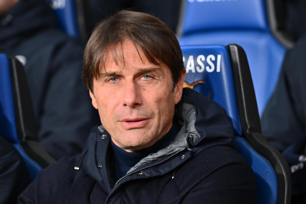 Antonio Conte Atalanta Napoli bench