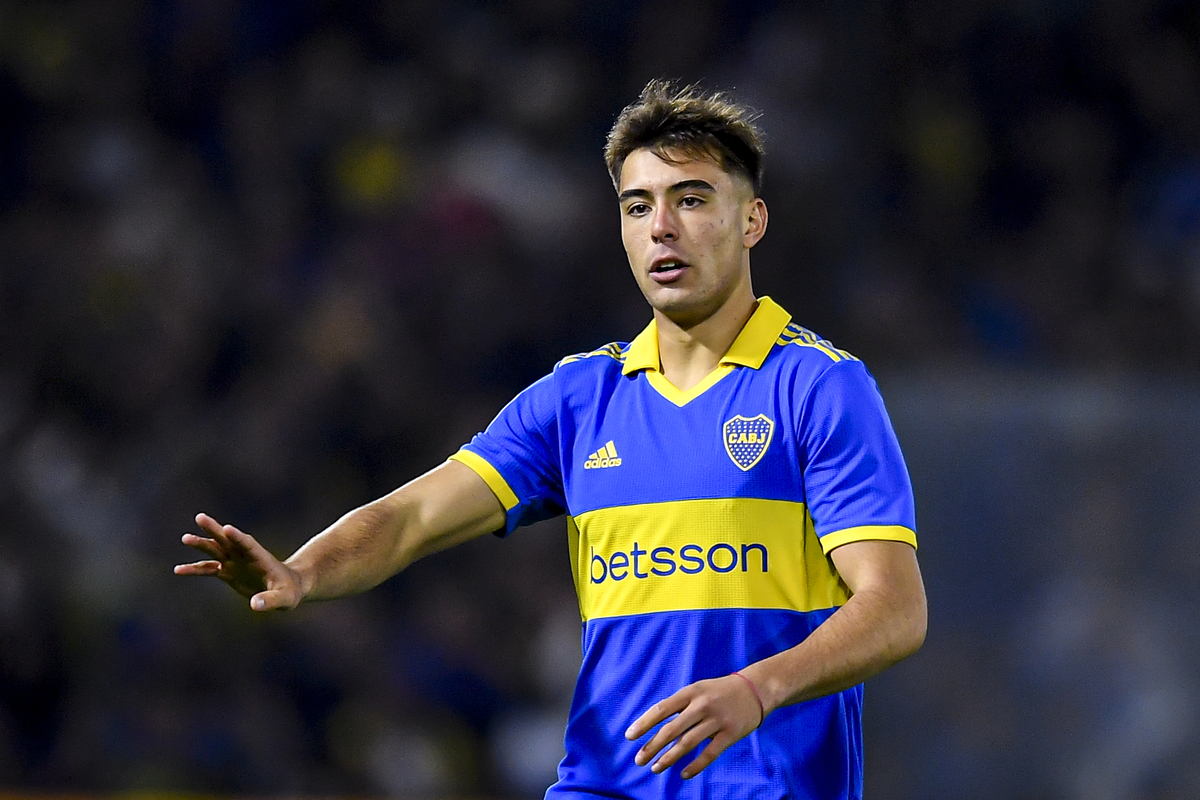 Aaron Anselmino of Boca Juniors gestures during a match between Boca Juniors and Sarmiento as part of Liga Profesional 2023 at Estadio Alberto J. Armando on July 2, 2023 in Buenos Aires, Argentina. (Photo by Marcelo Endelli/Getty Images)