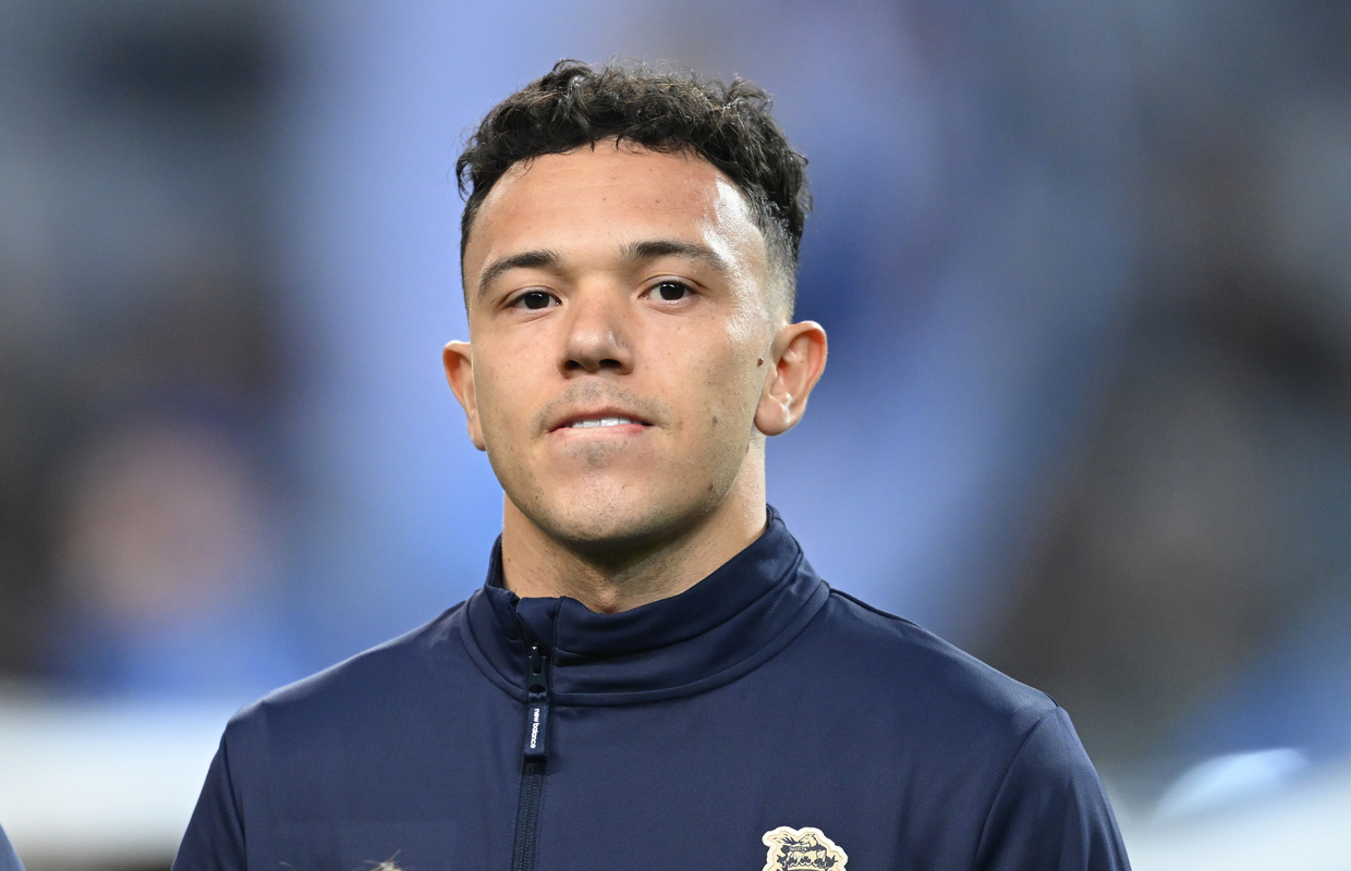 Pepe de Porto regarde avant les huitièmes de finale aller de l'UEFA Champions League 2023/24 entre le FC Porto et l'Arsenal FC à l'Estadio do Dragao le 21 février 2024 à Porto, Portugal. (Photo de Michael Regan/Getty Images)