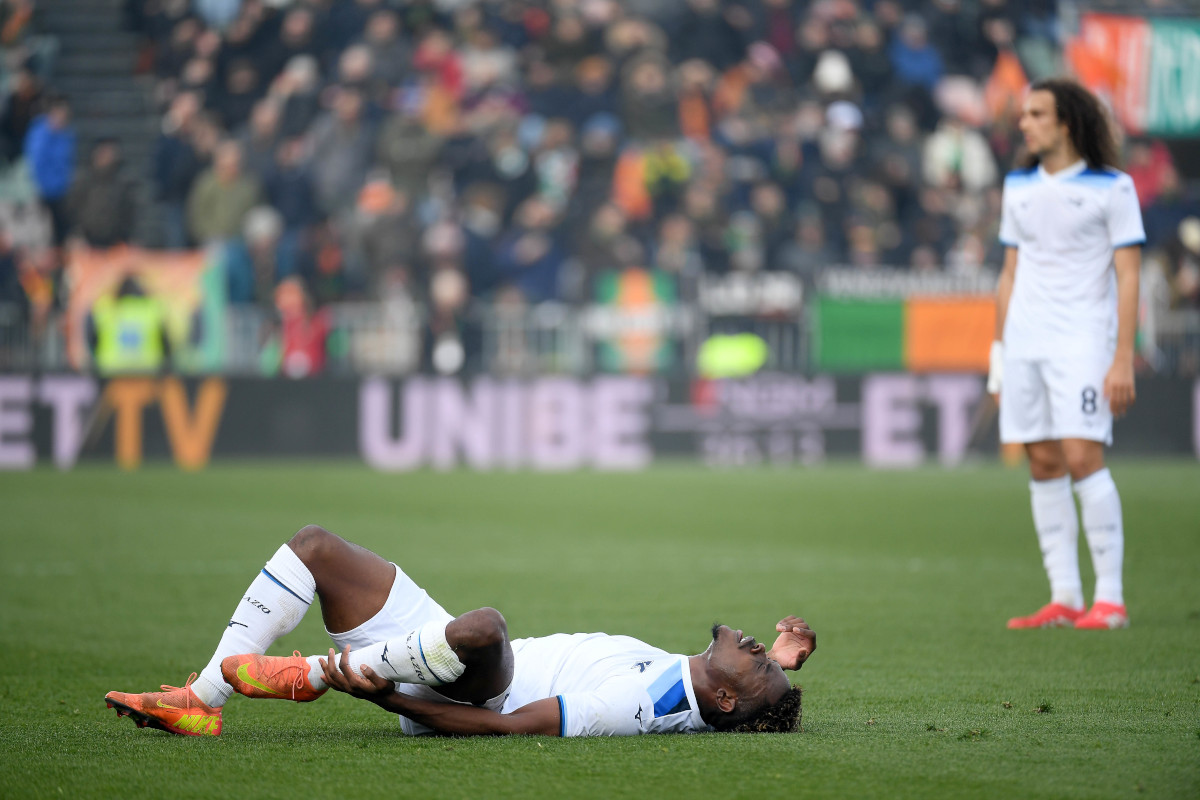 VENICE, ITALY - FEBRUARY 22: Fisayo Dele-Bashiru of SS Lazio injured during the Serie match between Venezia and Lazio at Stadio Pier Luigi Penzo on February 22, 2025 in Venice, Italy. (Photo by Marco Rosi - SS Lazio/Getty Images)