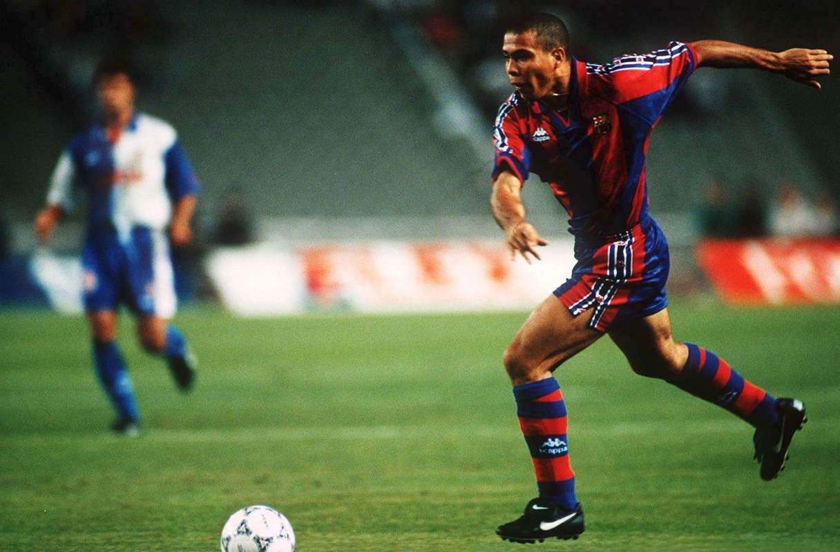 FC BARCELONA 25.08.96, RONALDO (Photo by Henri Szwarc/Bongarts/Getty Images)