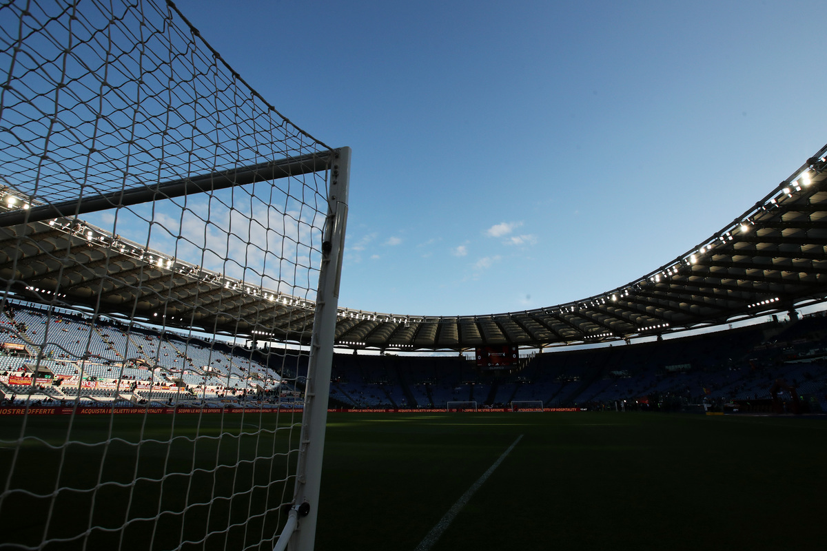 ROME, ITALY - MARCH 02: General view inside the stadium prior to the Serie A match between AS Roma and Como at Stadio Olimpico on March 02, 2025 in Rome, Italy. (Photo by Paolo Bruno/Getty Images)