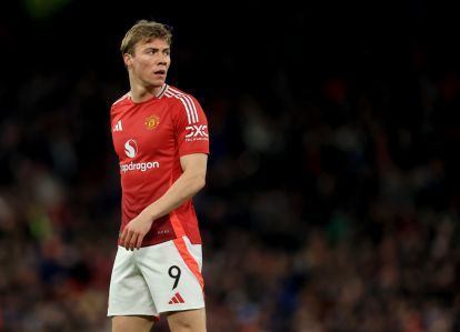 MANCHESTER, ENGLAND - MARCH 13: Rasmus Hojlund of Manchester United during the UEFA Europa League 2024/25 Round of 16 Second Leg match between Manchester United and Real Sociedad de Futbol at Old Trafford on March 13, 2025 in Manchester, England. (Photo by Carl Recine/Getty Images)
