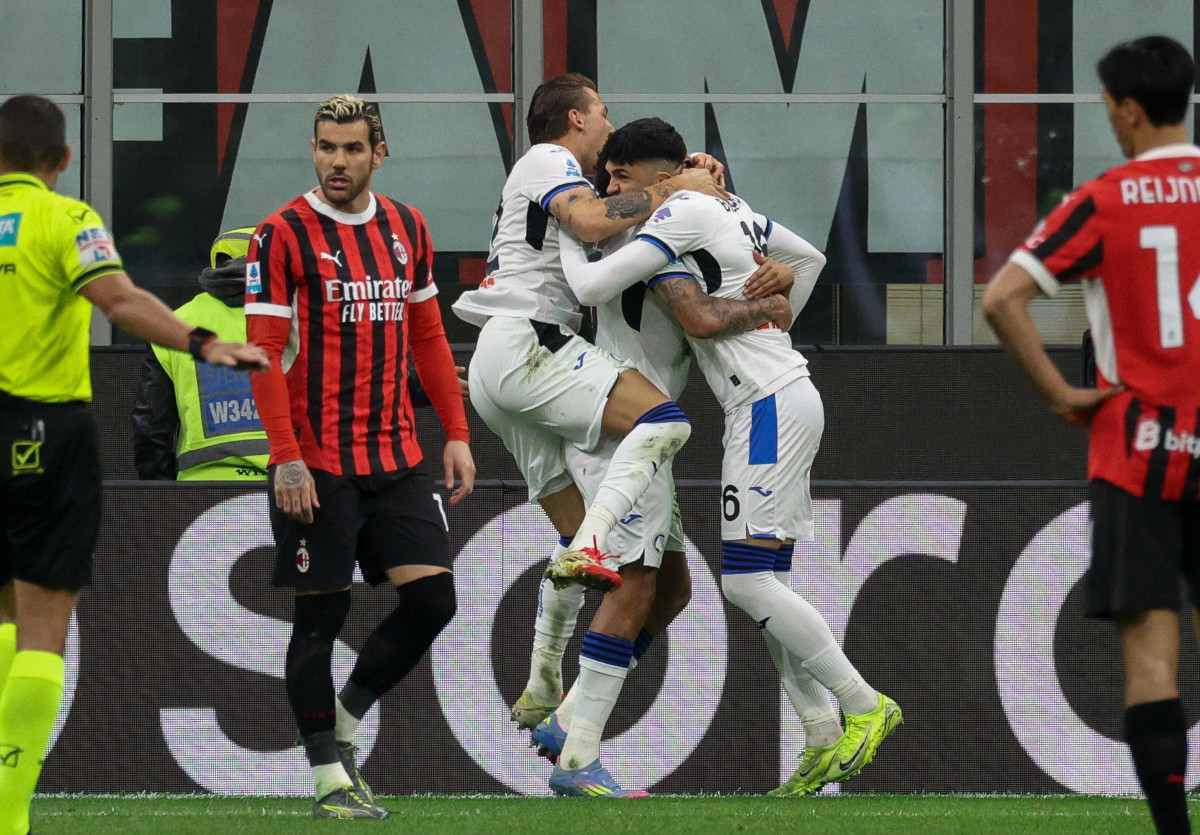 Man United scout watches Atalanta star duo shine at San Siro as summer transfer talks loom