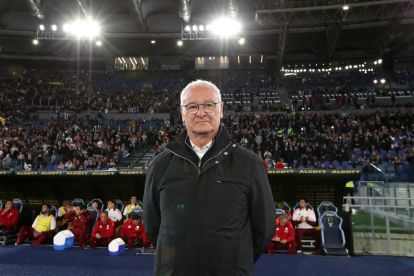 ROME, ITALY - APRIL 13: Claudio Ranieri, Head Coach of AS Roma, looks on prior to the Serie A match between SS Lazio and AS Roma at Stadio Olimpico on April 13, 2025 in Rome, Italy. (Photo by Paolo Bruno/Getty Images)