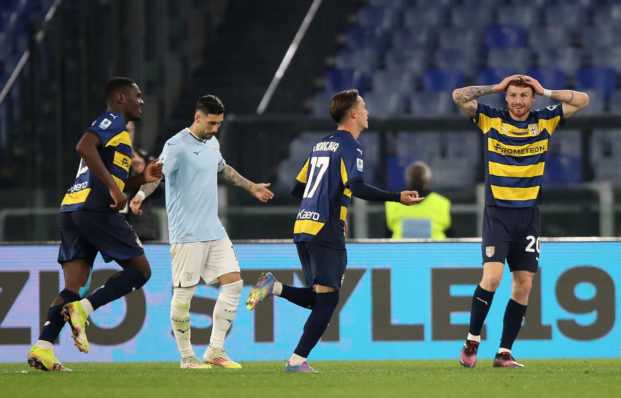 ROME, ITALY - APRIL 28: Jacob Ondrejka of Parma Calcio (C) celebrates scoring his team's second goal during the Serie A match between SS Lazio and Parma at Stadio Olimpico on April 28, 2025 in Rome, Italy. (Photo by Paolo Bruno/Getty Images)