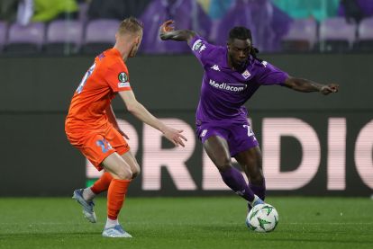 FLORENCE, ITALY - APRIL 17: Moise Kean of ACF Fiorentina in action during the UEFA Conference League 2024/25 Quarter Final Second Leg match between ACF Fiorentina and NK Celje at Stadio Artemio Franchi on April 17, 2025 in Florence, Italy. (Photo by Gabriele Maltinti/Getty Images)