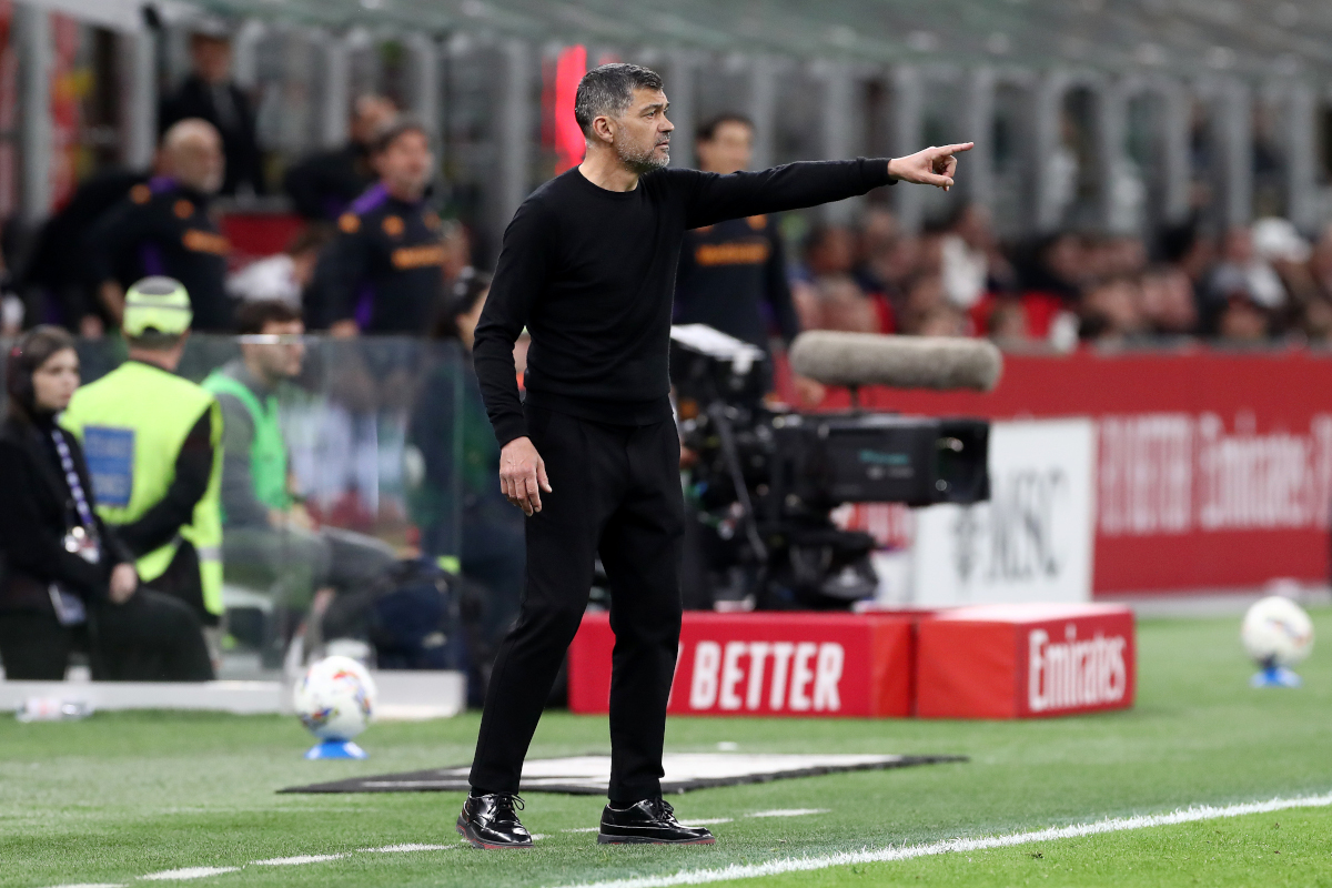 Sergio Conceicao, técnico do AC Milan, durante o jogo contra a Fiorentina
