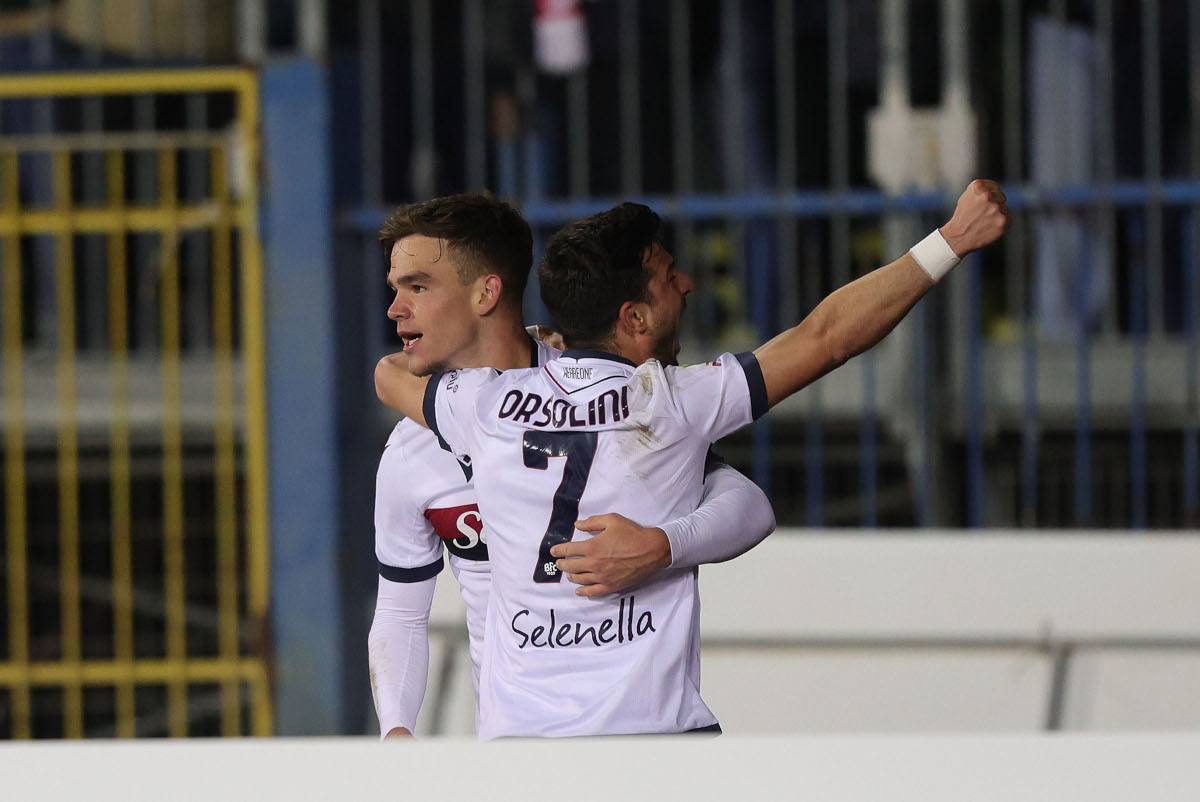 Emporie, Italy - April 1: Bologna FC 1909 Tigis Dallinga scored a goal against Riccardo Orsolini at Bologna FC 1909 before 2018 in the final match between Emporie and FC Bologna at Studio Carlo Castellani at Emporie on April 1, Italy (Photo: Gabriele Maltinti/Getty Images)