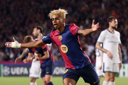 BARCELONA, SPAIN - APRIL 30: Lamine Yamal of FC Barcelona celebrates scoring his team's first goal during the UEFA Champions League 2024/25 Semi Final First Leg match between FC Barcelona and FC Internazionale Milano at Estadi Olimpic Lluis Companys on April 30, 2025 in Barcelona, Spain. (Photo by Carl Recine/Getty Images)
