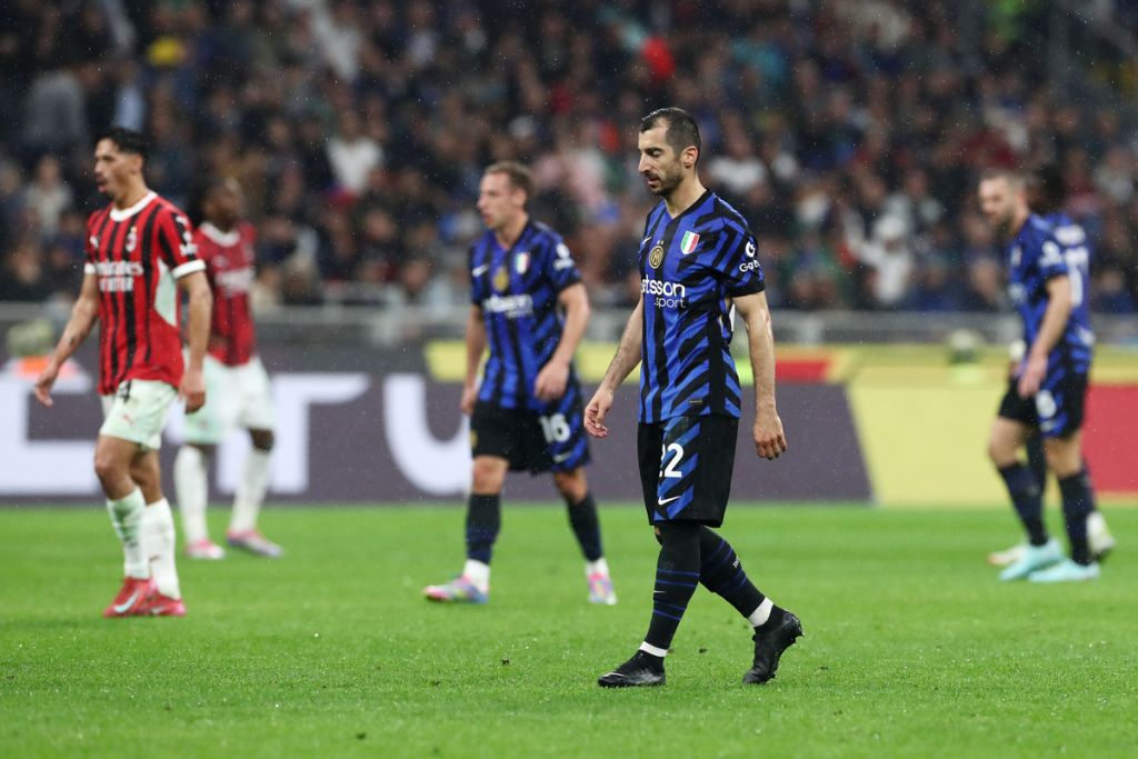 MILAN, ITALY – APRIL 23: Henrikh Mkhitaryan of FC Internazionale reacts during the coppa Italia Semi Final match between FC Internazionale and AC Milan at Stadio Giuseppe Meazza on April 23, 2025 in Milan, Italy. (Photo by Marco Luzzani/Getty Images)