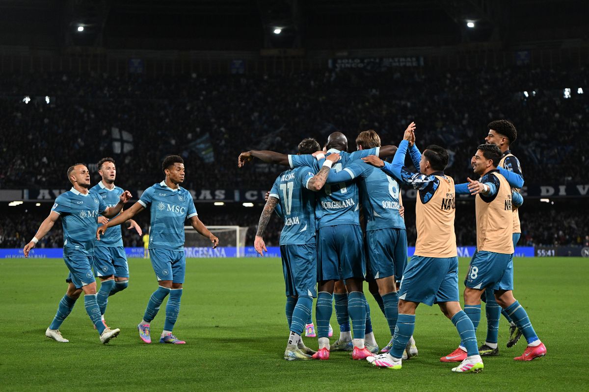 NAPLES, ITALY - APRIL 14: Romelu Lukaku of Napoli celebrates after scoring his side second goal during the Serie A match between Napoli and Empoli at Stadio Diego Armando Maradona on April 14, 2025 in Naples, Italy. (Photo by Francesco Pecoraro/Getty Images)