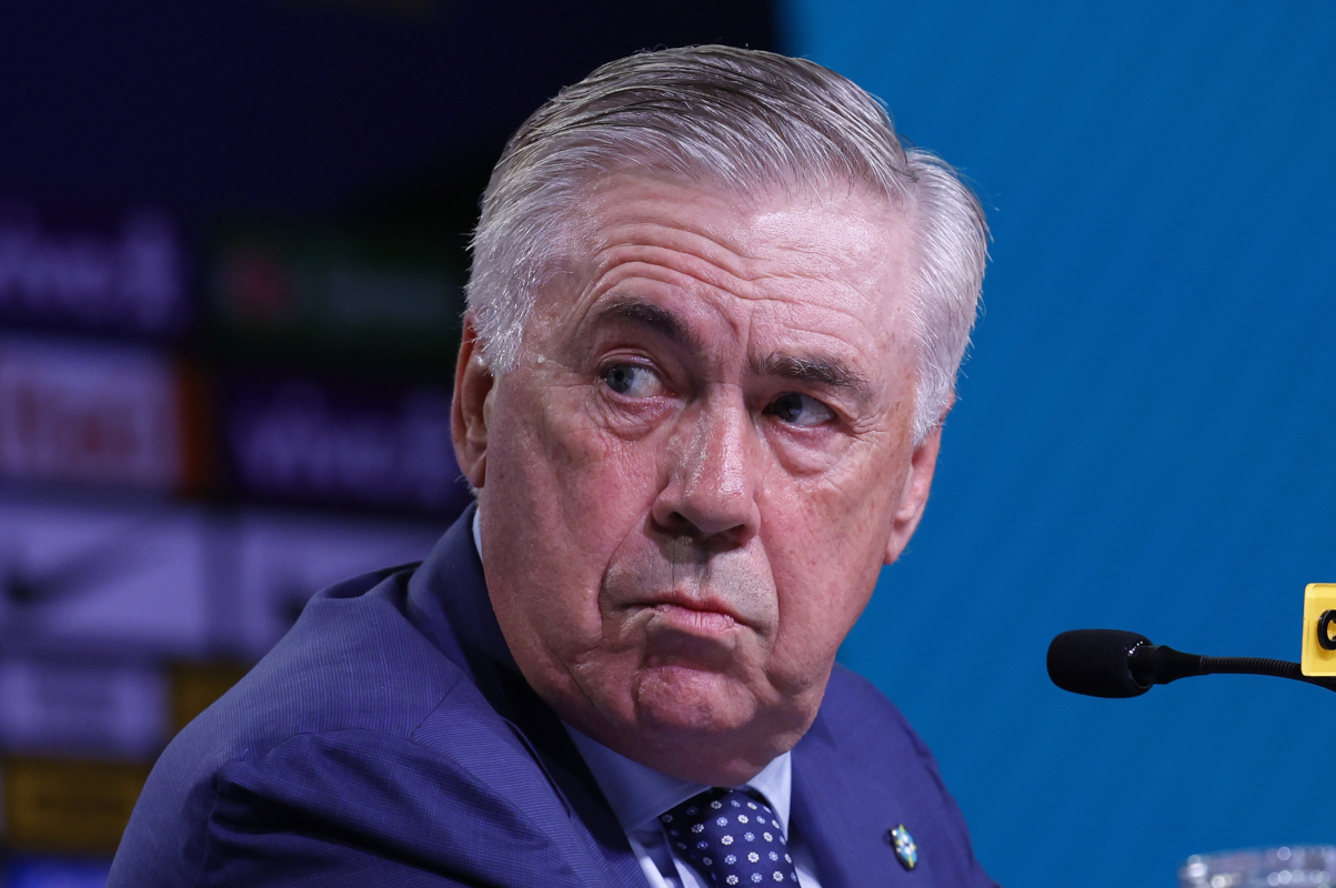 EPA12137461 Italy's Carlo Ancelotti attended a press conference and was featured on May 26, 2025 as the new head coach of the men's Brazilian national soccer team in Rio de Janeiro, Brazil. Ancelotti has announced Brazil's 2026 World Cup qualifiers and their first team list for Paraguay. EPA-EFE/ANDRE COELHO
