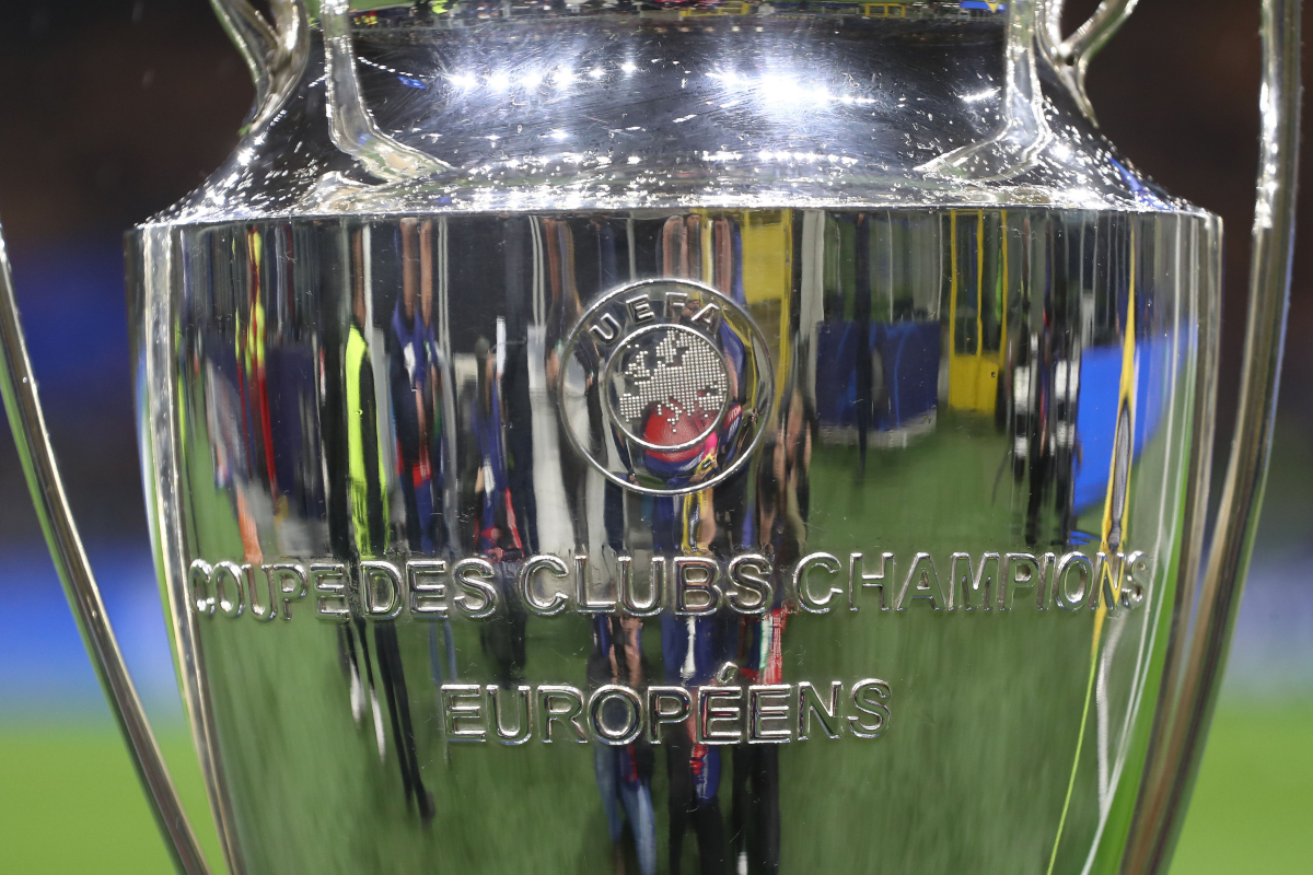 Longest Inter trailing spell in Champions League was 370 seconds 2 MILAN, ITALY - MARCH 11: The UEFA Champions League trophy is displayed on a plinth at the side of the pitch prior to the UEFA Champions League 2024/25 UEFA Champions League 2024/25 Round of 16 Second Leg match between FC Internazionale Milano and Feyenoord at on March 11, 2025 in Milan, Italy. (Photo by Marco Luzzani/Getty Images)