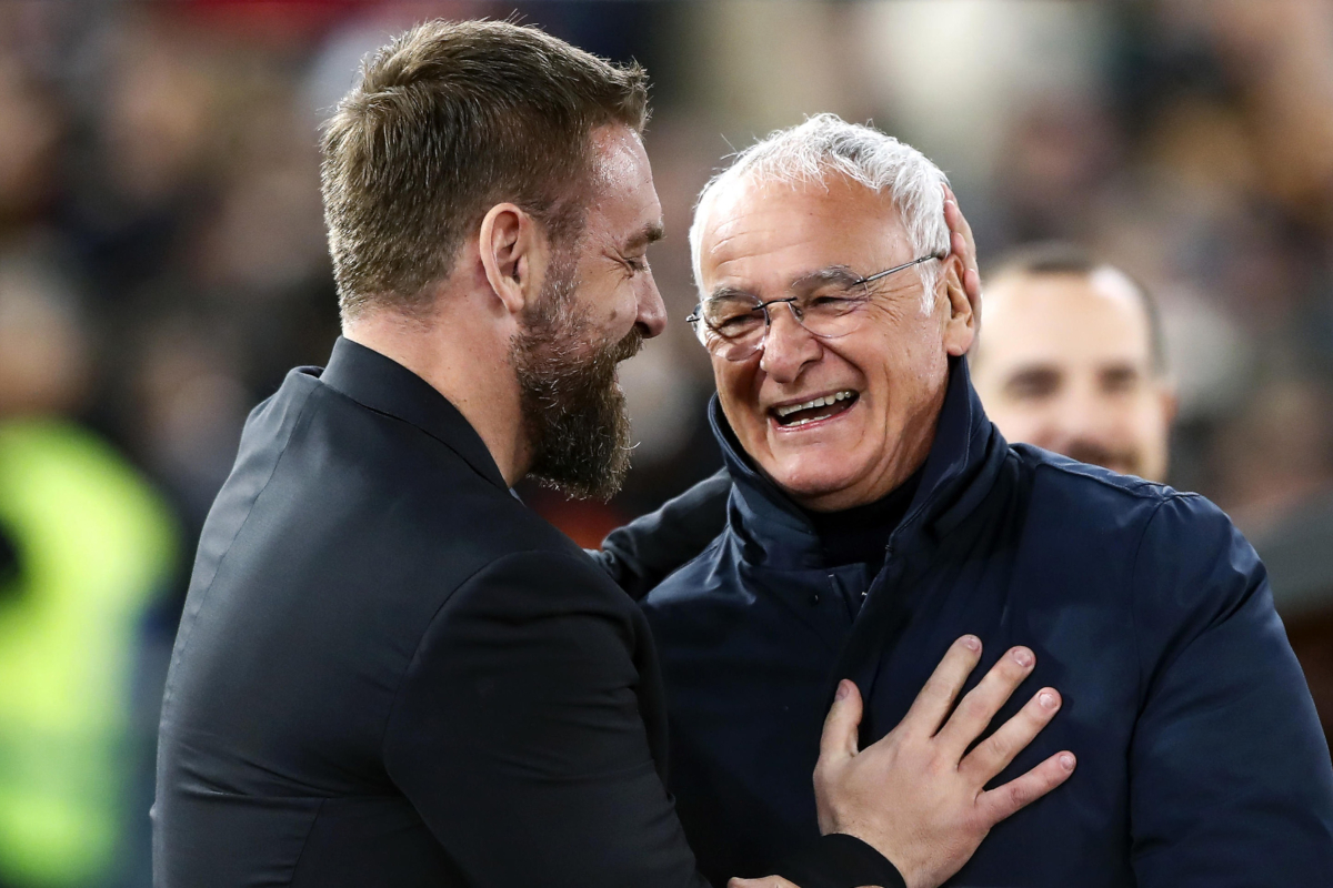 epa11129765 Roma's coach Daniele De Rossi embraces with Cagliari's coach Claudio Ranieri during the Italian Serie A soccer match between AS Roma and Cagliari Calcio, in Rome, Italy, 05 February 2024.  EPA-EFE/ANGELO CARCONI