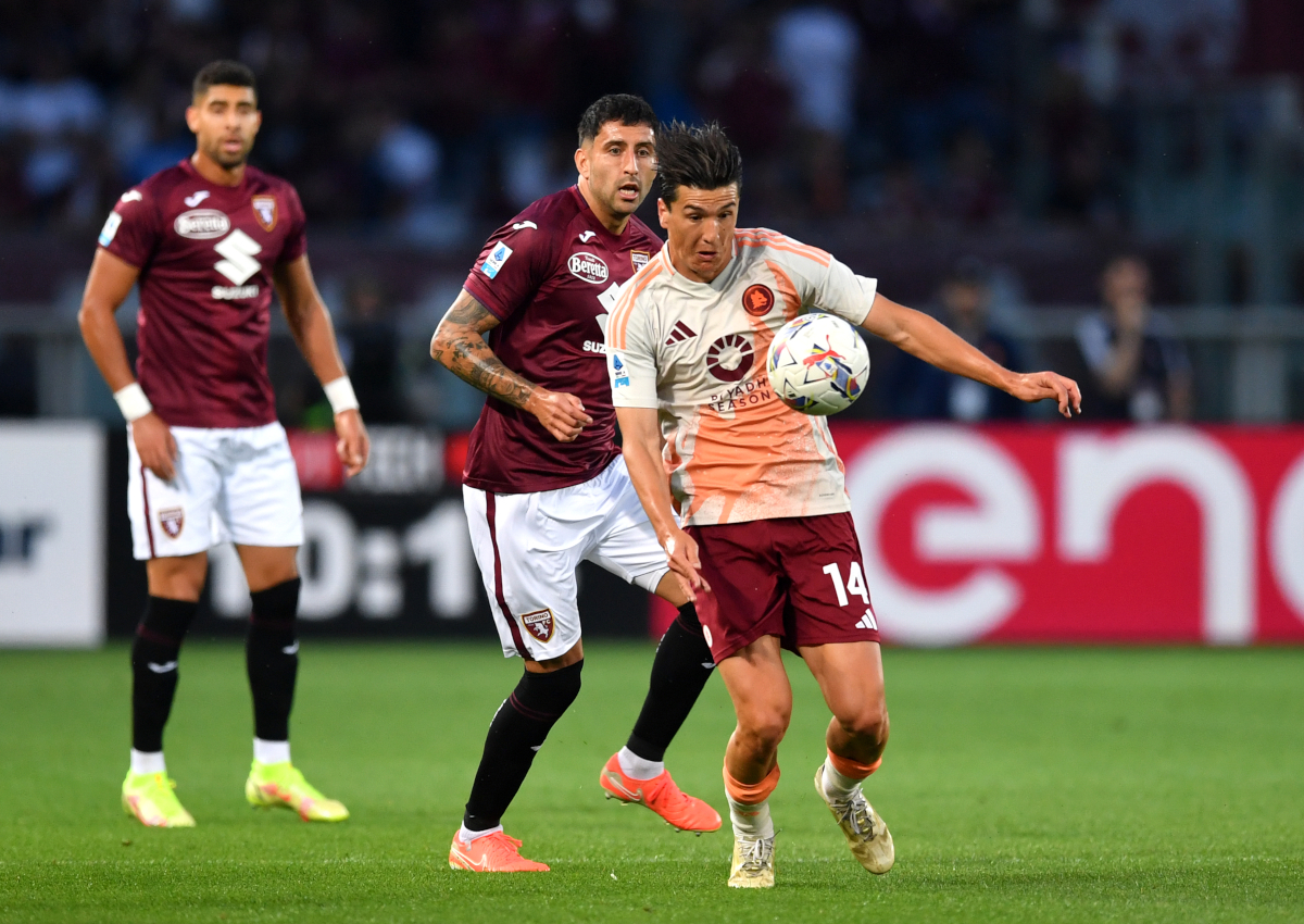 Tanin, Taliansko - 25. mája: Eldor Shomurodov z Rómov, zatiaľ čo lopta dochádza, zápas medzi Torino a Rómom v Torino 25. mája 2025 v Turin v Taliansku. (Foto: Valerio Pennicino / Getty Images)