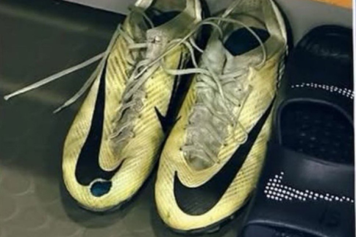 Acerbi wearing lucky boot with hole in for 2025 Champions League Final