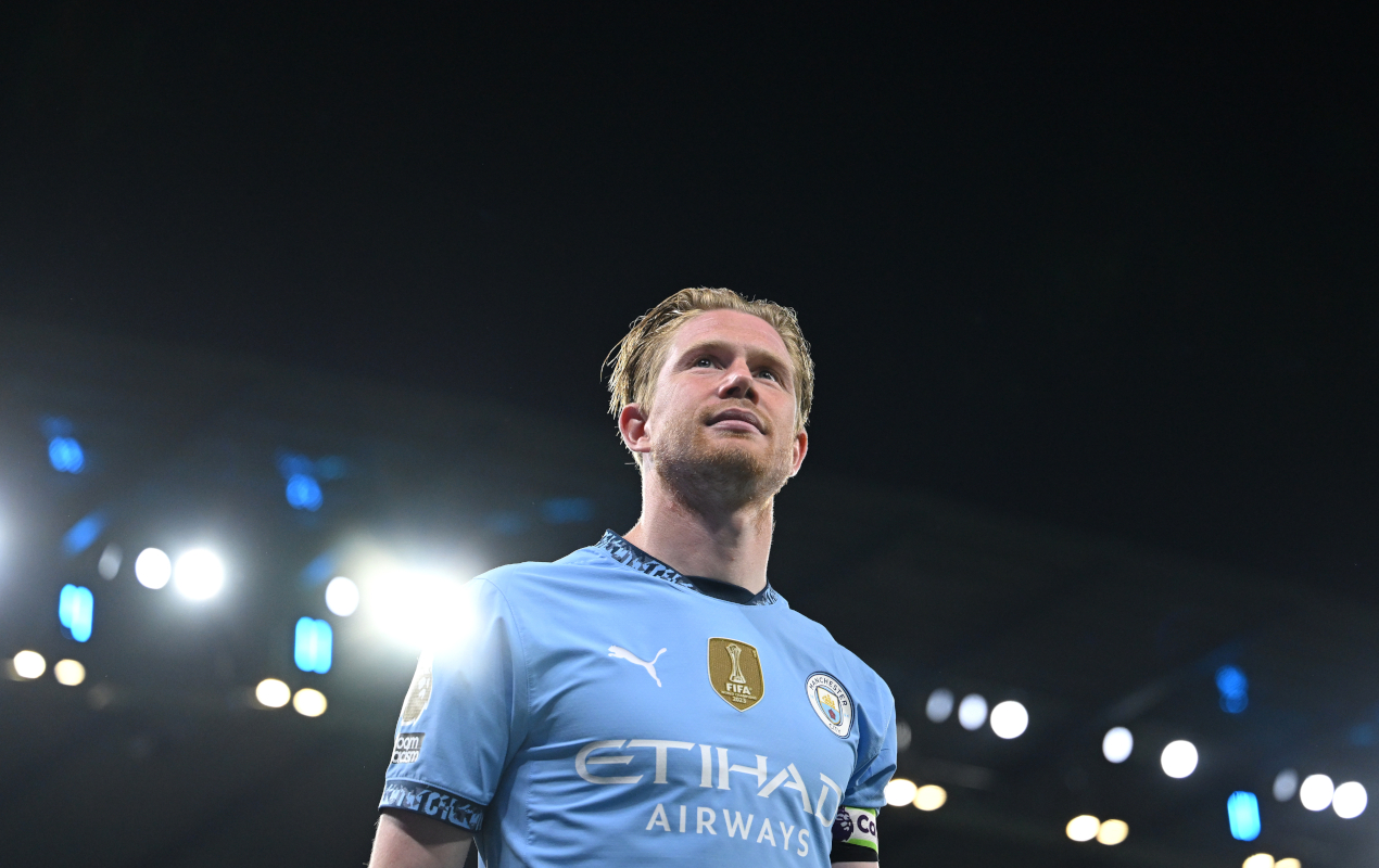 Manchester, England - May 20: Manchester City's Kevin de Bruin will be Kevin de Bruin's final home match for Manchester City before finishing his contract in the summer after a Premier League match between Manchester City FC and AFC Bournemouth at Etihad Stadium in Manchester, England on May 20, 2025. De Bruyne receives Guard of Honor from his teammates and staff after winning six league titles and Champions League from his teammates and staff after a successful 10-year career with the club. (Photo by Stu Forster/Getty Images)