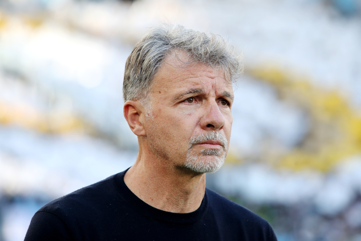 ROMA, ITALIA - 10 DE MAYO: Marco Baroni, entrenador en jefe de Lazio, observa antes del partido de la Serie A entre SS Lazio y Juventus en el Stadio Olimpico el 10 de mayo de 2025 en Roma, Italia. (Foto de Paolo Bruno/Getty Images)