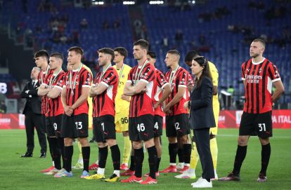 ROME, ITALY - MAY 14: Luka Jovic, Francesco Camarda, Santiago Gimenez, Matteo Gabbia and Strahinja Pavlovic of AC Milan look dejected after the team's defeat in the Coppa Italia Final match between AC Milan and Bologna at Stadio Olimpico on May 14, 2025 in Rome, Italy. (Photo by Paolo Bruno/Getty Images)
