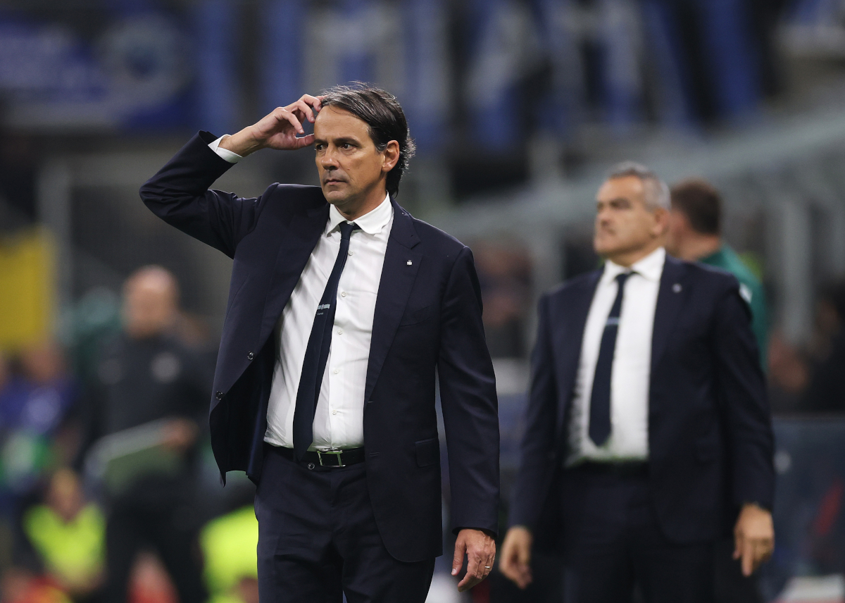MILAN, ITALY - MAY 06: Simone Inzaghi, Head Coach of FC Internazionale, looks on from the touch line during the UEFA Champions League 2024/25 Semi Final Second Leg match between FC Internazionale Milano and FC Barcelona at Giuseppe Meazza Stadium on May 06, 2025 in Milan, Italy. (Photo by Carl Recine/Getty Images)