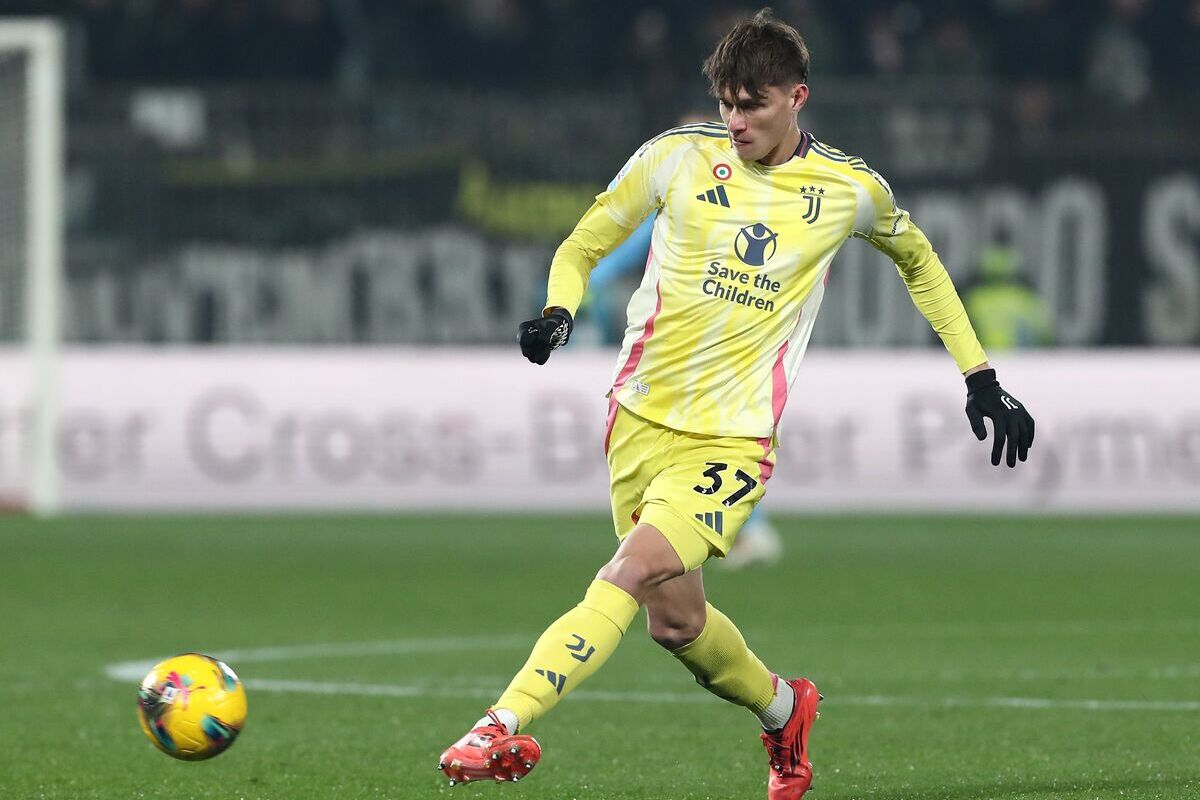 Nicolo’ Savona de la Juventus en acción