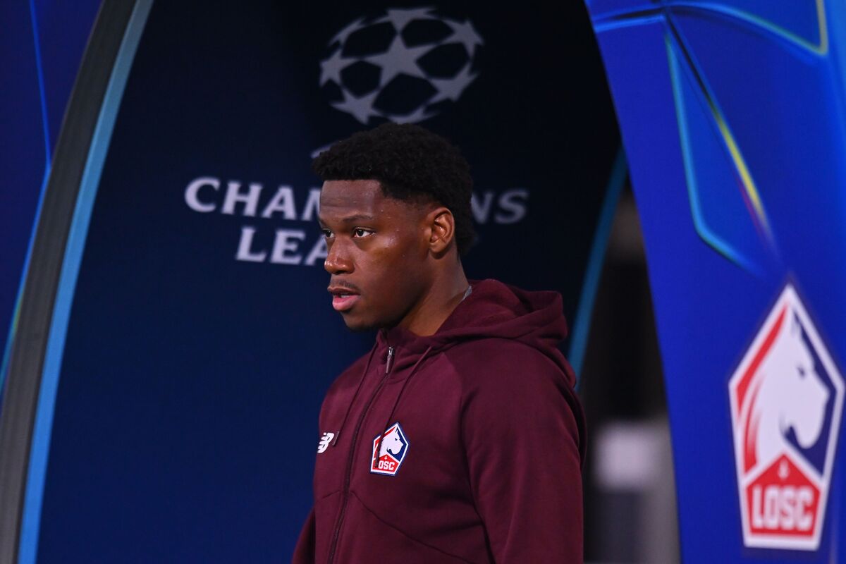 Bolonia, Italia - 27 de noviembre: Jonathan David de lasc Lille durante el partido de la Fase MD5 de la Liga de la Liga 2024/25 de la UEFA en Bolonia FC 1909 y LOSC LILLE en Stadio Renato Dall'ara el 27 de noviembre de 2024 en Bolonia, Italia. (Foto de Alessandro Sabattini/Getty Images)