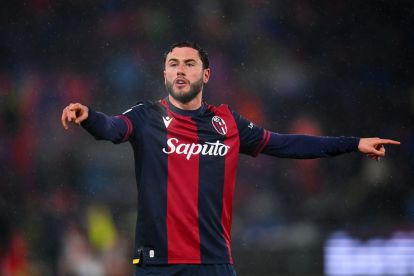 BOLOGNA, ITALY - FEBRUARY 14: Davide Calabria of Bologna gestures during the Serie A match between Bologna and Torino at Stadio Renato Dall'Ara on February 14, 2025 in Bologna, Italy. (Photo by Alessandro Sabattini/Getty Images)