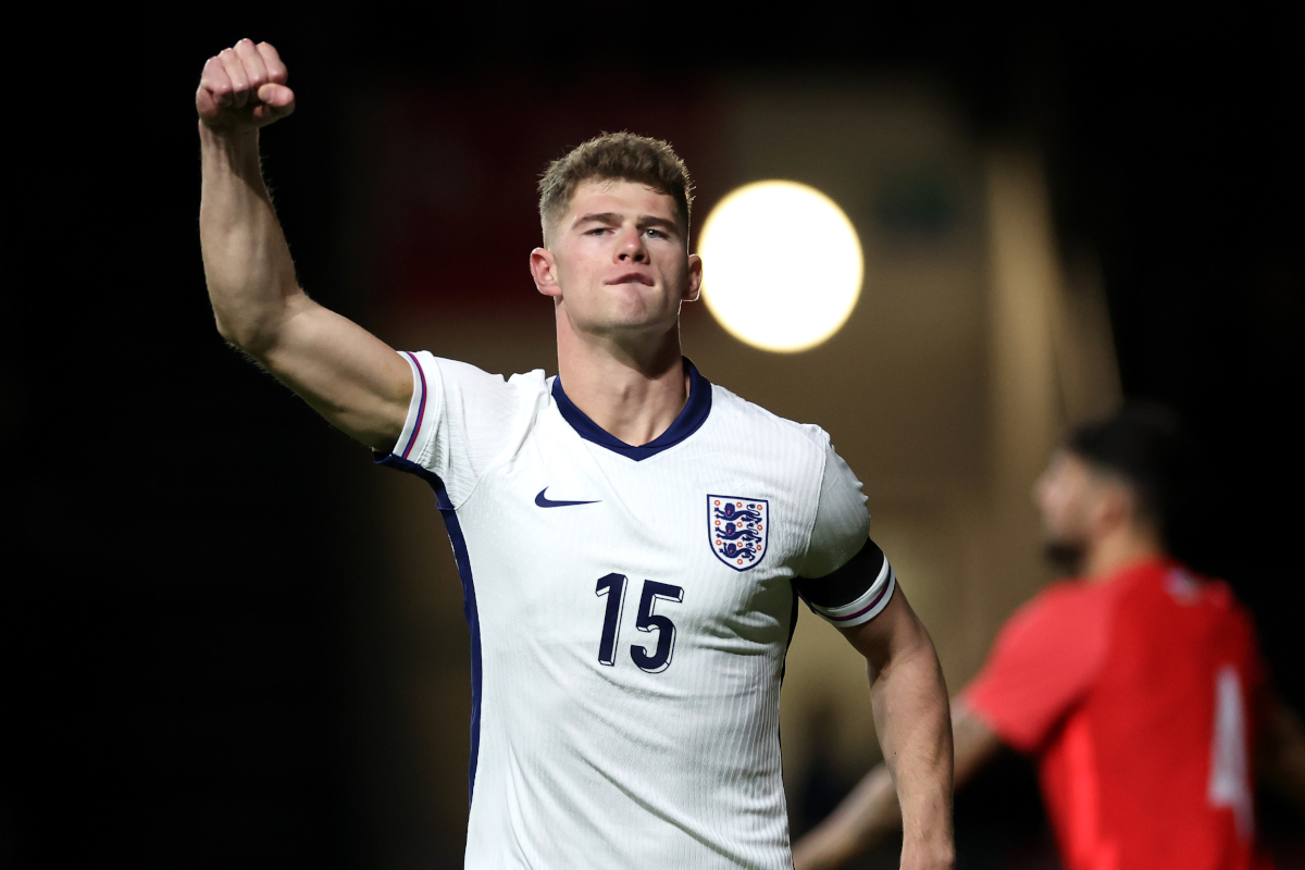 Como in advanced talks for Cresswell and hope for 17m deal