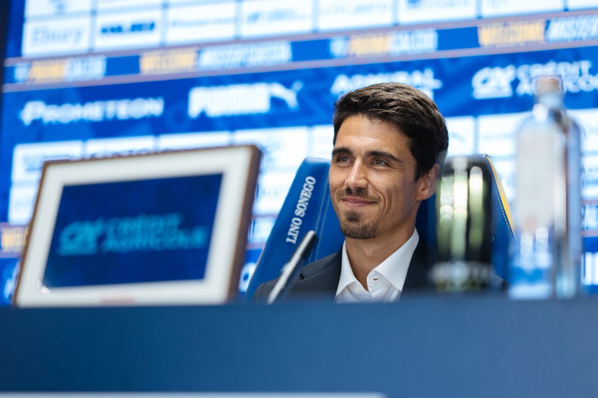 Conferencia de prensa de Carlos Cuesta Parma (@1913Parmacalcio)