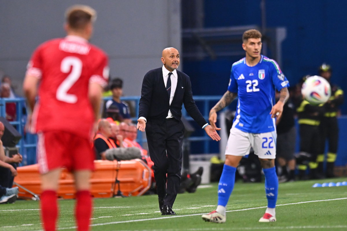 Reggio Nell'emilia, Italia - 9 de junio: Entrenador en jefe de Luciano Spalletti de Italia durante el calificador de la FIFA 2026 entre Italia y Moldavia en el estadio Mapei - Citta 'del Tricolore el 09 de junio de 2025 en Reggio Nell'emilia, Italy. (Foto de Alessandro Sabattini/Getty Images)