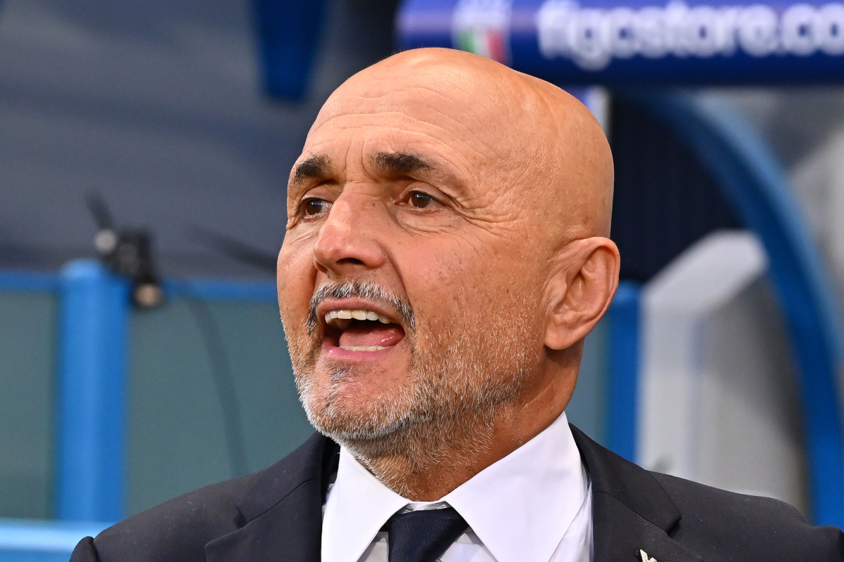 REGGIO NELL'EMILIA, ITALIA - 09 DE JUNIO: Luciano Spalletti, entrenador en jefe de Italia, reacciona durante el Clasificatorio FIFA 2026 entre Italia y Moldavia en el Estadio Mapei - Citta' del Tricolore el 09 de junio de 2025 en Reggio nell'Emilia, Italia. (Foto de Alessandro Sabattini/Getty Images)