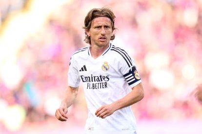 BARCELONA, SPAIN - MAY 11: Luka Modric of Real Madrid CF looks on during the LaLiga match between FC Barcelona and Real Madrid CF at Estadi Olimpic Lluis Companys on May 11, 2025 in Barcelona, Spain. (Photo by Alex Caparros/Getty Images)