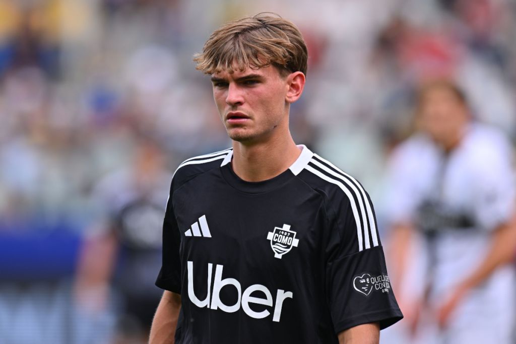 Real Madrid make final Nico Paz decision, leave him at Como until 2026