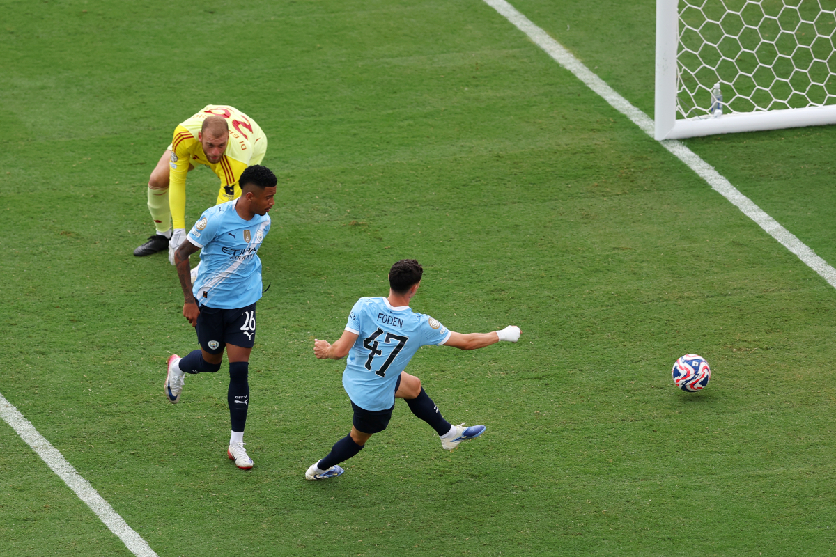 Orlando, Florida - 26 de junio: Phil Foden #47 de Manchester City anota el cuarto gol de su equipo durante el partido del Grupo G Group G de la Copa Mundial de Clubes FIFA entre el Juventus FC y el Manchester City FC en el Camping World Stadium el 26 de junio de 2025 en Orlando, Florida. (Foto de Megan Briggs/Getty Images)