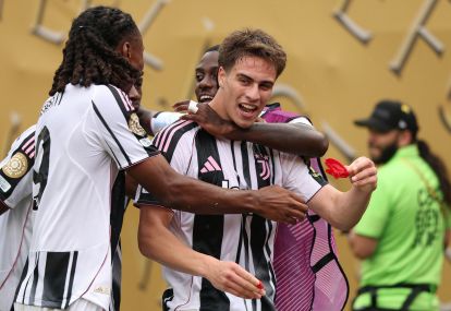 PHILADELPHIA, PENNSYLVANIA - JUNE 22: Kenan Yildiz #10 of Juventus FC celebrates scoring his team's third goal with Khephren Thuram #19, Randal Kolo Muani #20 and Timothy Weah #22 of Juventus FC during the FIFA Club World Cup 2025 group G match between Juventus FC and Wydad AC at Lincoln Financial Field on June 22, 2025 in Philadelphia, Pennsylvania. (Photo by Francois Nel/Getty Images)