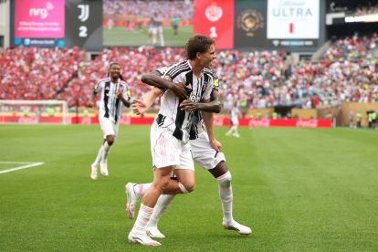 PHILADELPHIA, PENNSYLVANIA - JUNE 22: Kenan Yildiz #10 of Juventus FC celebrates scoring his team's third goal with Randal Kolo Muani #20 of Juventus FC during the FIFA Club World Cup 2025 group G match between Juventus FC and Wydad AC at Lincoln Financial Field on June 22, 2025 in Philadelphia, Pennsylvania. (Photo by Francois Nel/Getty Images)