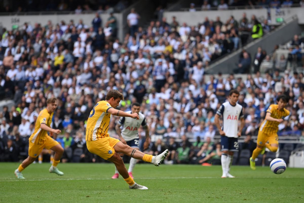 Report Roma open O’Riley talks with Brighton for 2025 transfer