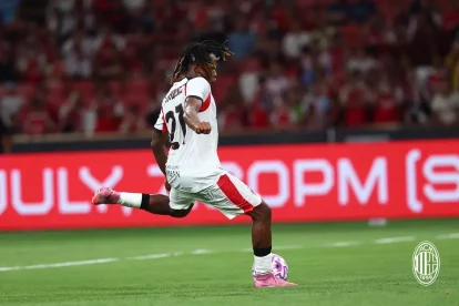 Samuel Chukwueze takes a penalty during the shoot-out after the pre-season friendly between Milan and Arsenal in Singapore in July, 2025 Samuele Ricci prior to the pre-season friendly between Arsenal and AC Milan in Singapore (picture via www.acmilan.com).