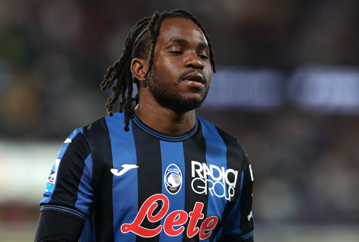 BERGAMO, ITALY - MAY 25: Ademola Lookman of Atalanta BC looks on during the Serie A match between Atalanta BC and Parma Calcio 1913 at Gewiss Stadium on May 25, 2025 in Bergamo, Italy. (Photo by Marco Luzzani/Getty Images) (Inter links)